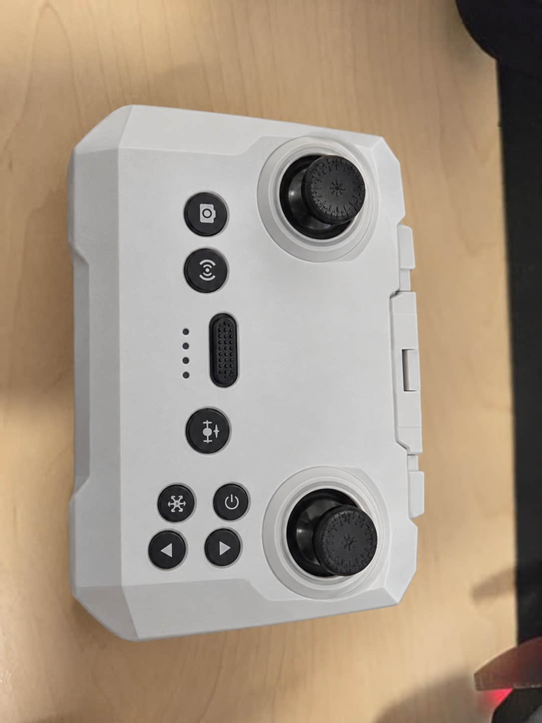 Dron mini K5 con cámara y vuelo estable para principiantes